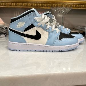 Jordan 1 mid ice blue
